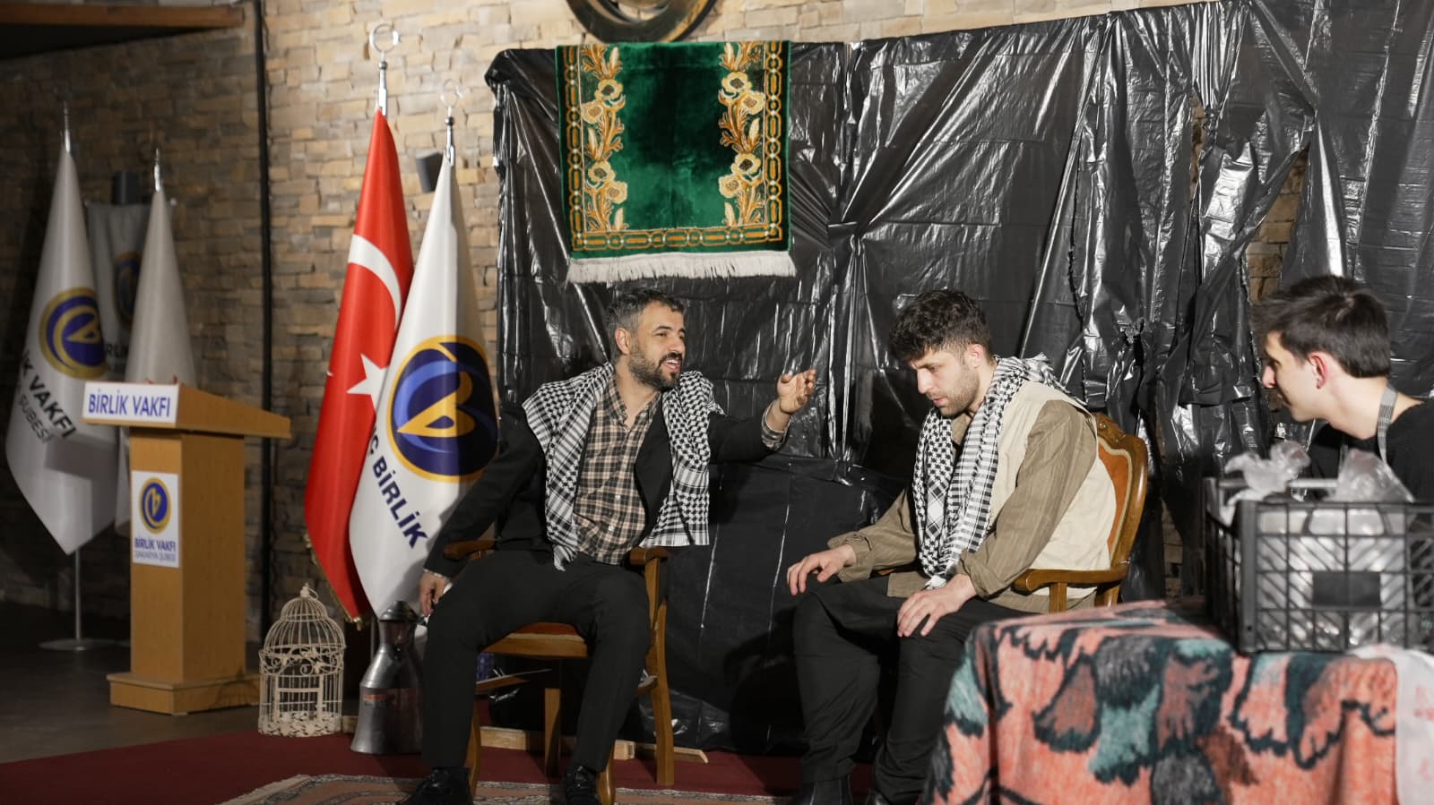 İşgalin Çocukları Tiyatro Gösterimi