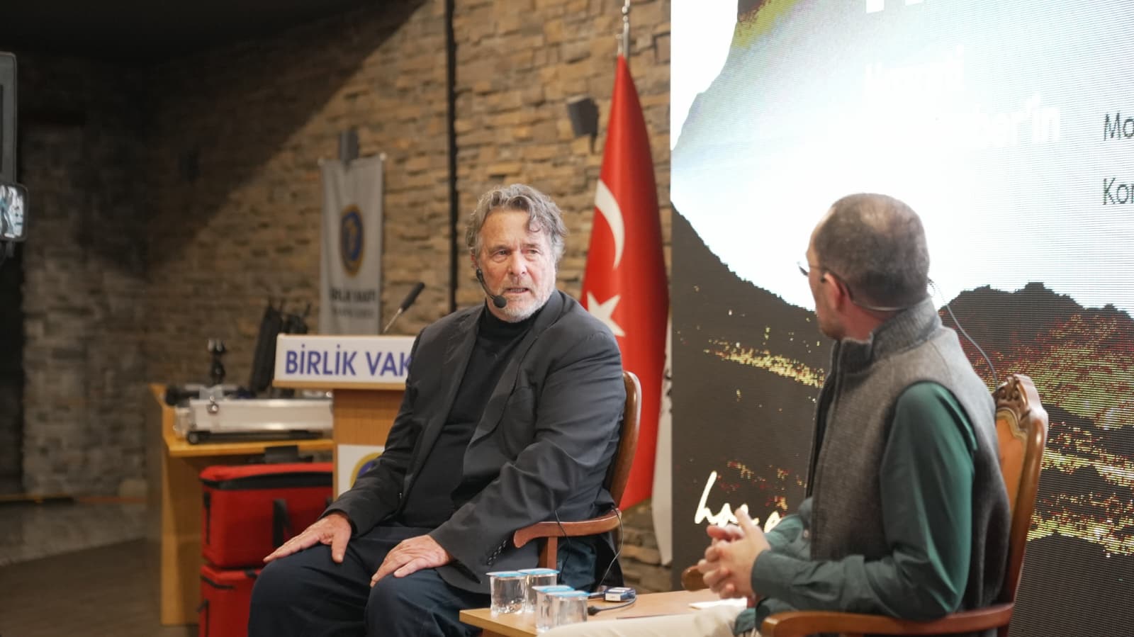Hicret Belgeseli Gösterimi ve Söyleşi